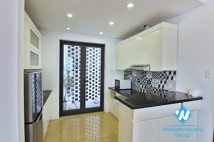 Top Trendy furnished 2 bedroom apartment with vintage elements with a lot of natural light and lake view 